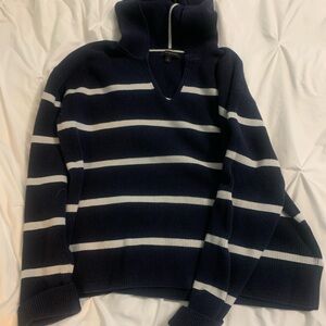 Banana Republic Blue and White hooded V-Neck Sweater